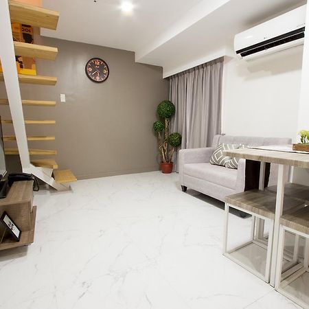 Oasis Regency @ Fort Victoria Bgc Taguig Eksteriør billede