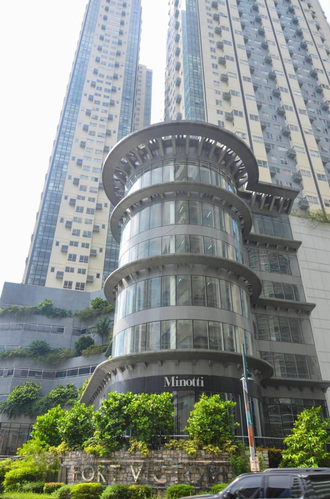 Oasis Regency @ Fort Victoria Bgc Taguig Eksteriør billede