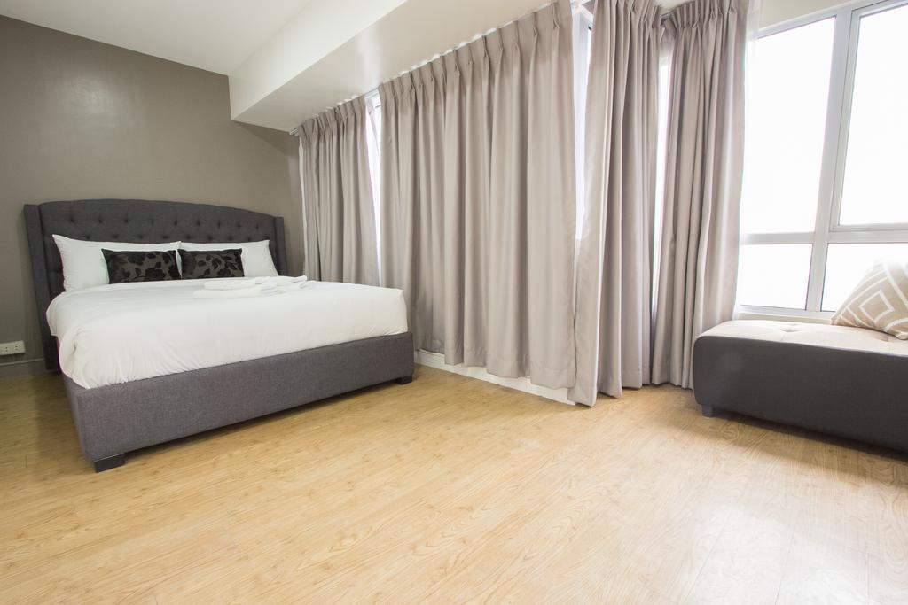 Oasis Regency @ Fort Victoria Bgc Taguig Eksteriør billede