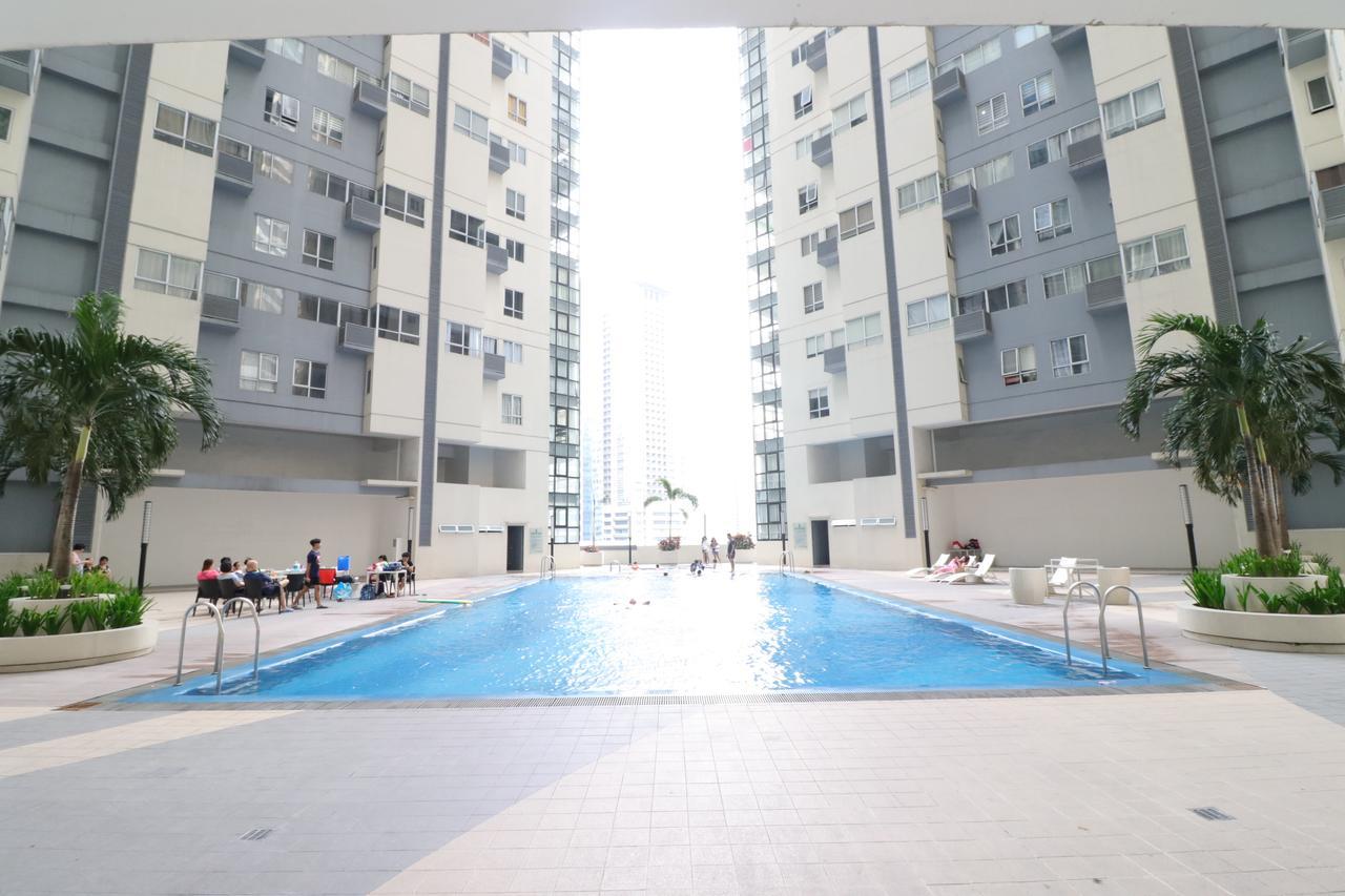 Oasis Regency @ Fort Victoria Bgc Taguig Eksteriør billede