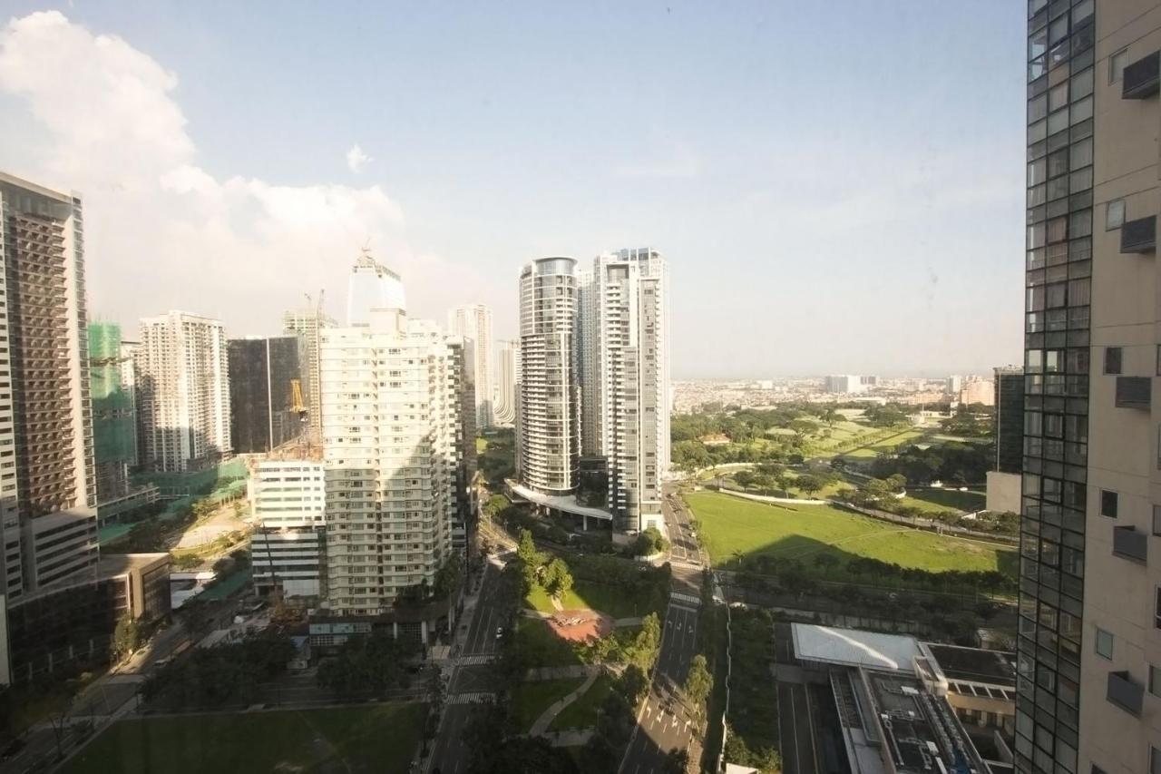Oasis Regency @ Fort Victoria Bgc Taguig Eksteriør billede