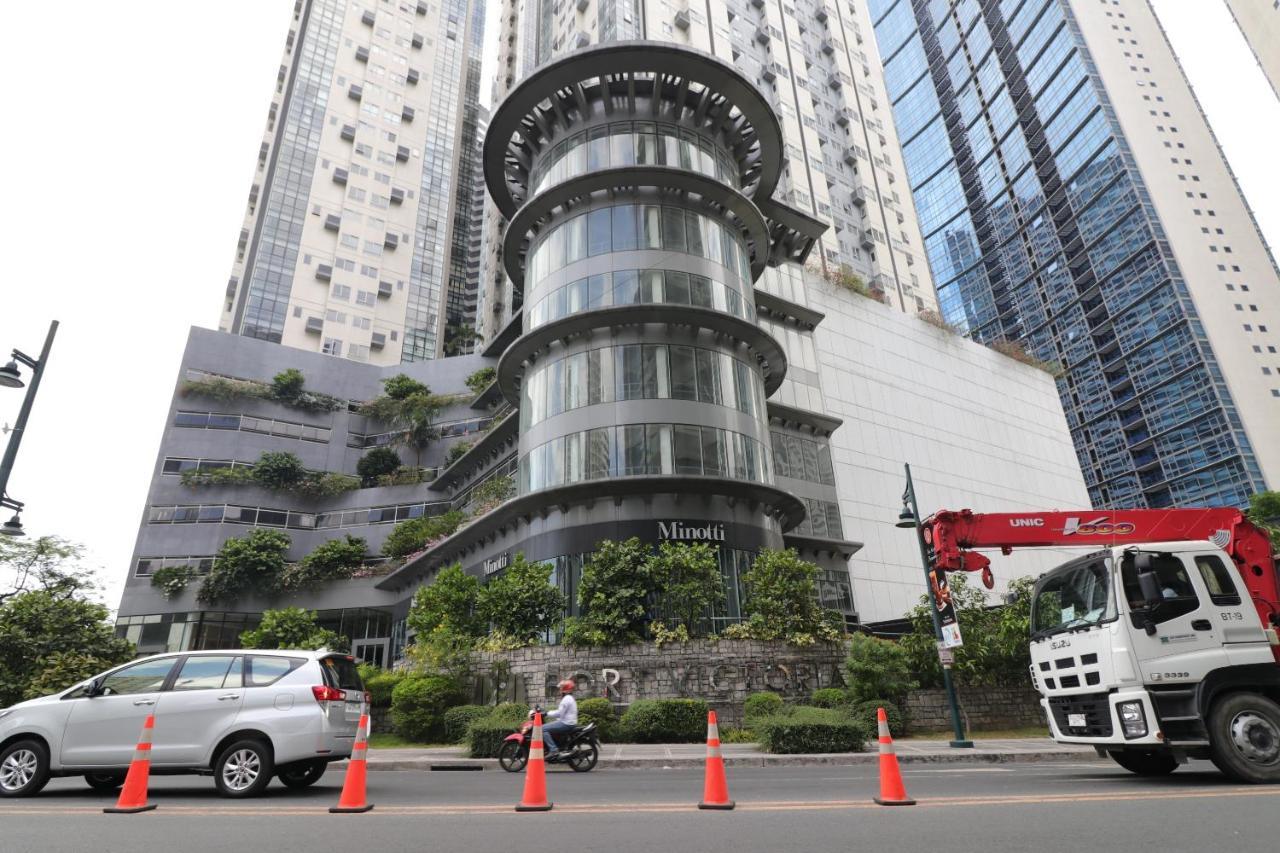 Oasis Regency @ Fort Victoria Bgc Taguig Eksteriør billede
