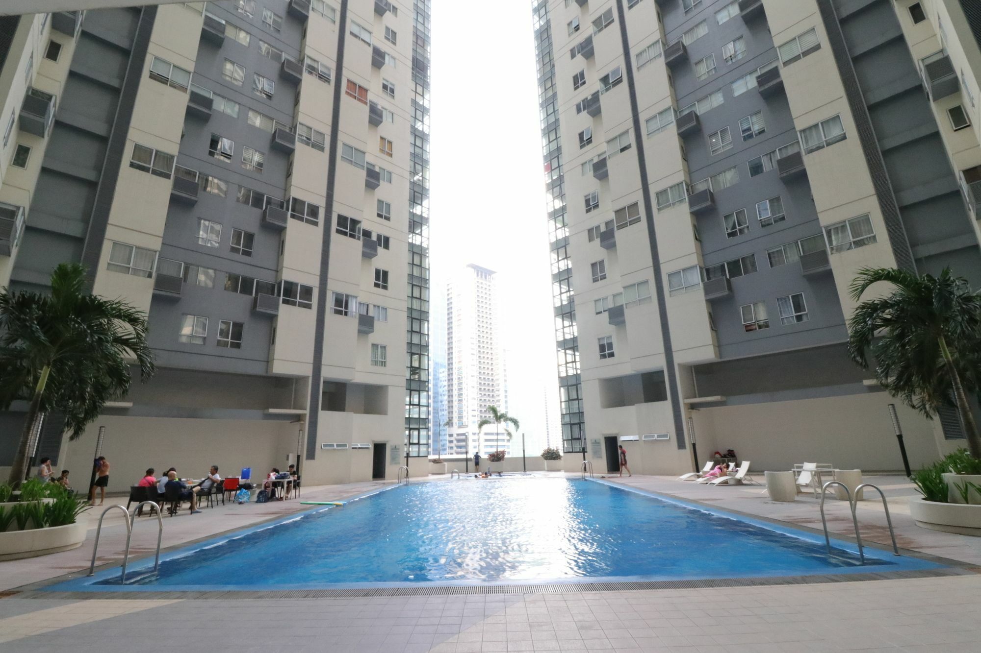 Oasis Regency @ Fort Victoria Bgc Taguig Eksteriør billede