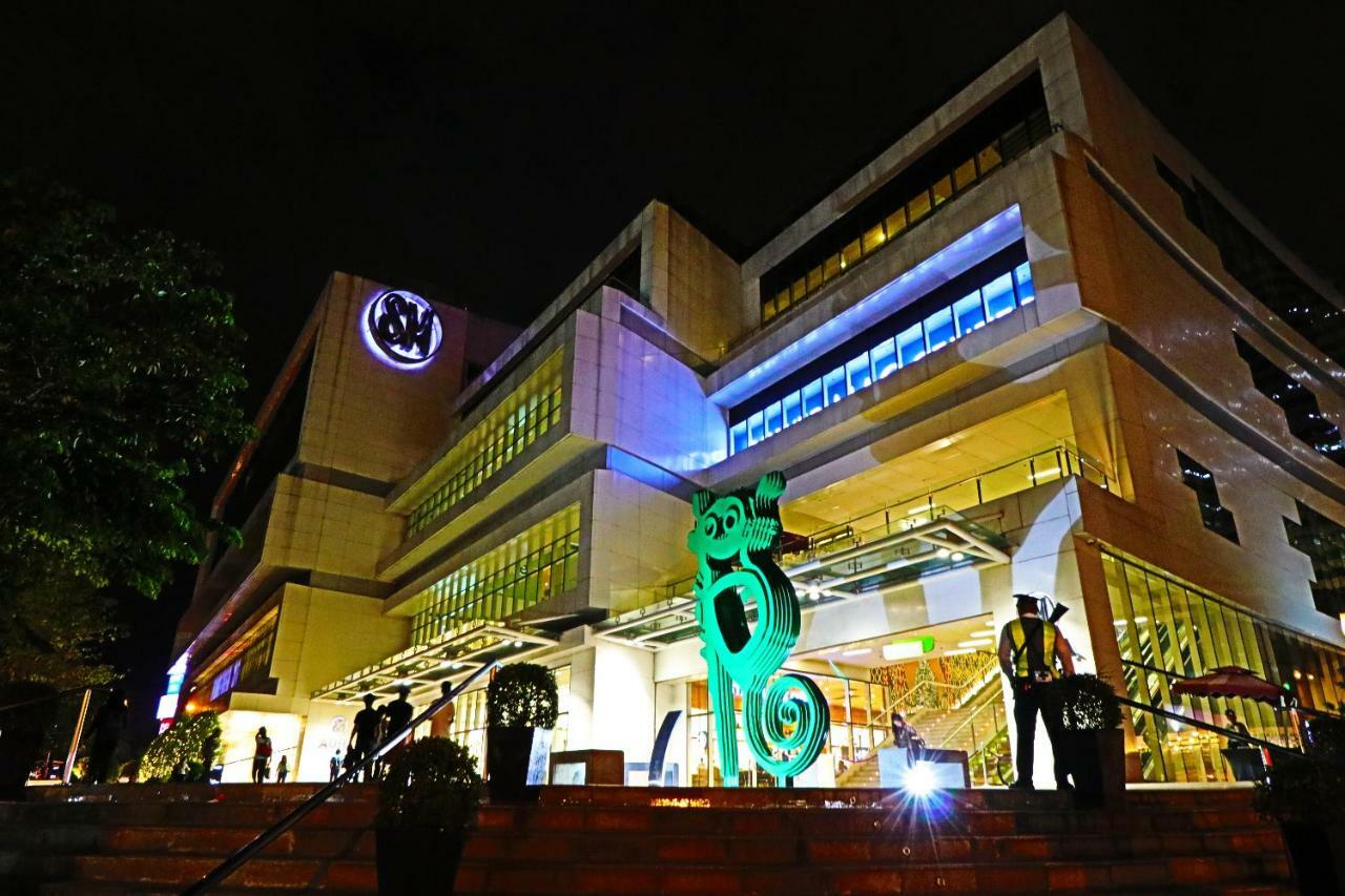 Oasis Regency @ Fort Victoria Bgc Taguig Eksteriør billede
