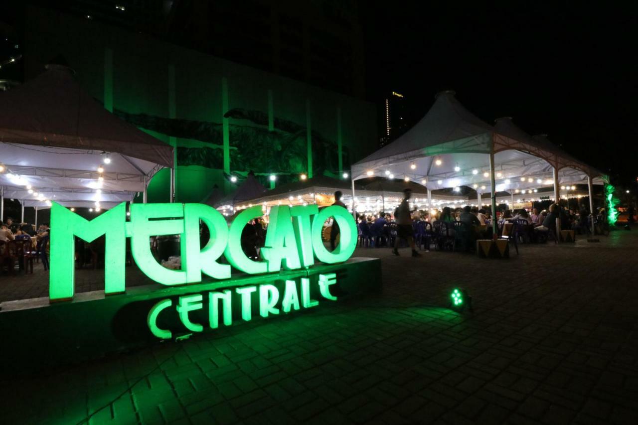 Oasis Regency @ Fort Victoria Bgc Taguig Eksteriør billede